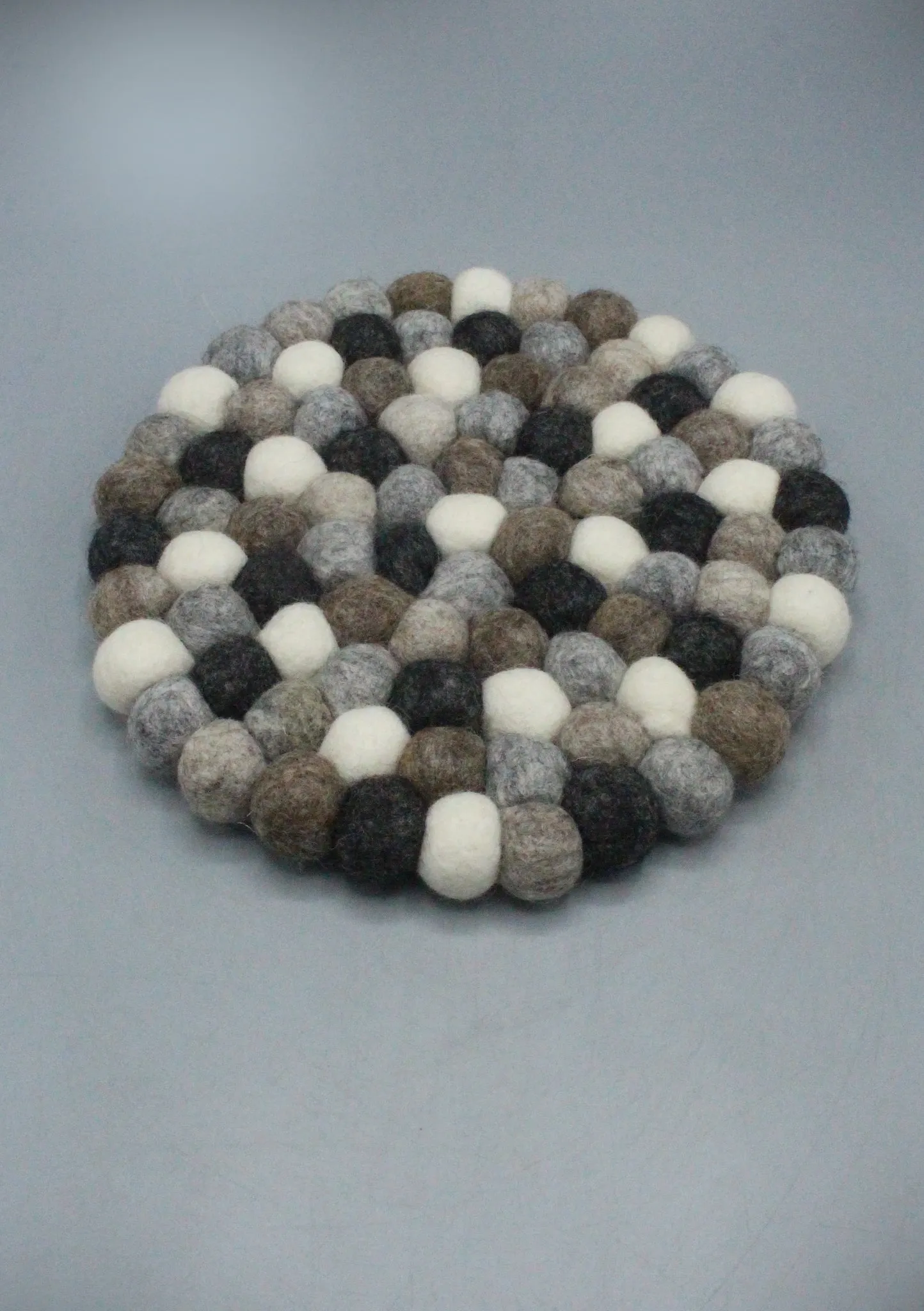 Gray & Black Natural Color Felt Ball Round Trivet