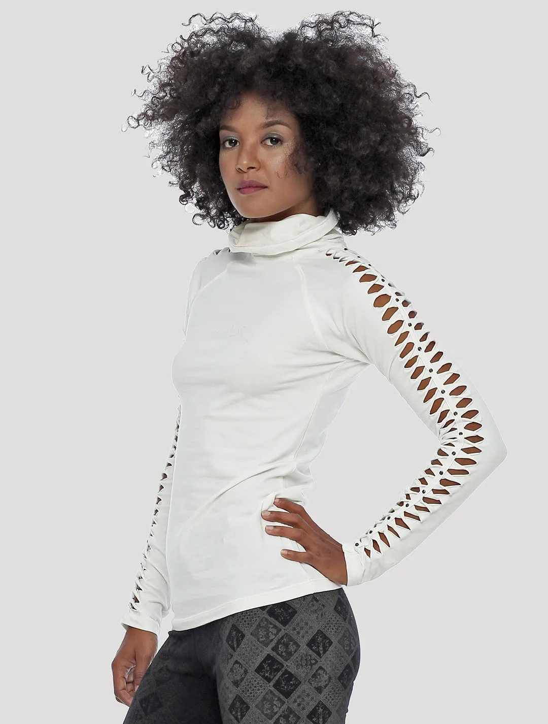 Raffia Long Sleeves Braided Top