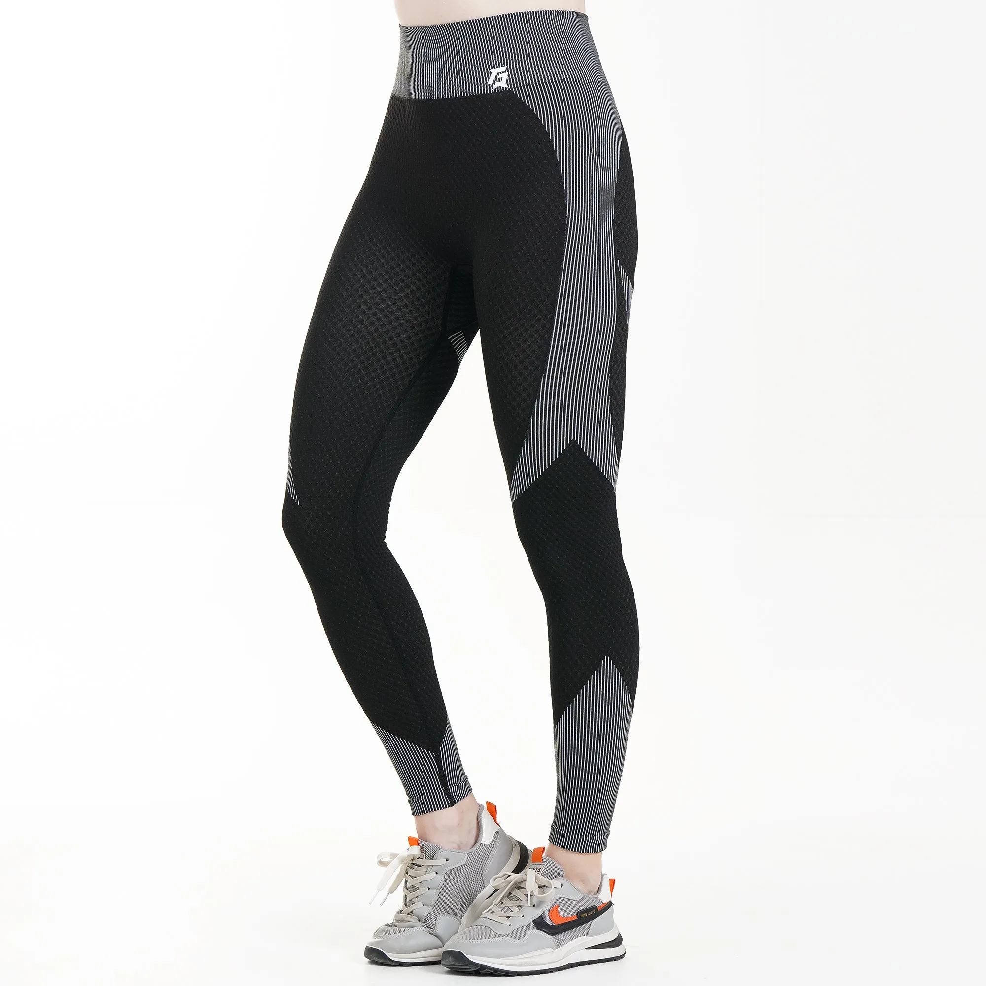 Striped Seamless Leggings (Black & Grey)